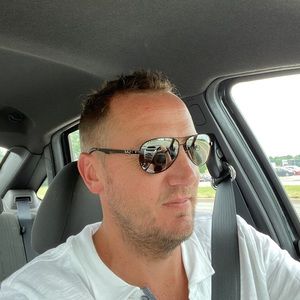 Meet your Posher, Benjamin